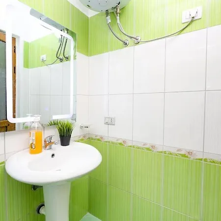 Keivin 3 Apartment *
